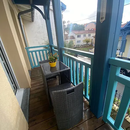 Апартаменти T4 Avec Balcon Proche Plage Et Centre-ville - 33120 - Fr-1-374-203 *